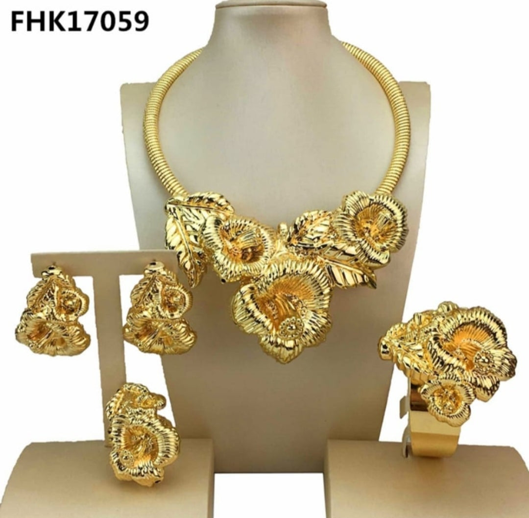 ITALIAN STERLING, 925 GOLD, BRAZILIAN GOLD
MADE IN ITALY