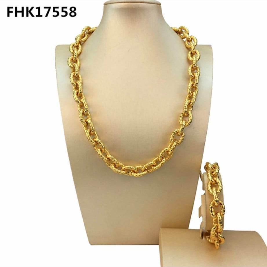 ITALIAN STERLING, 925 GOLD, BRAZILIAN GOLD
MADE IN ITALY