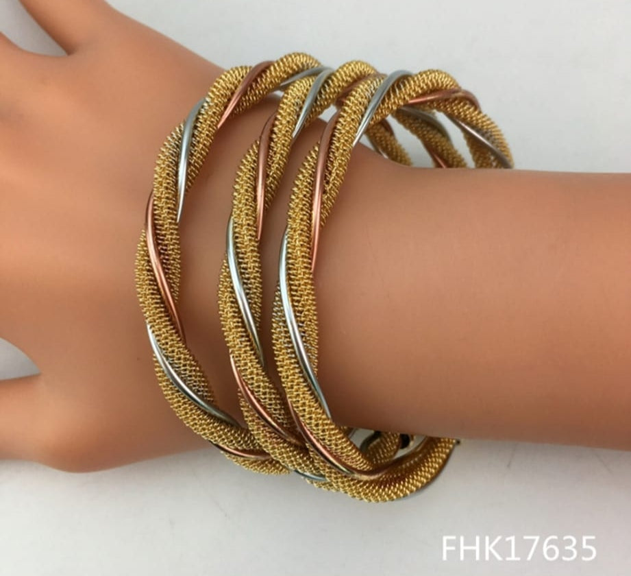 ITALIAN STERLING, 925 GOLD, BRAZILIAN GOLD
MADE IN ITALY